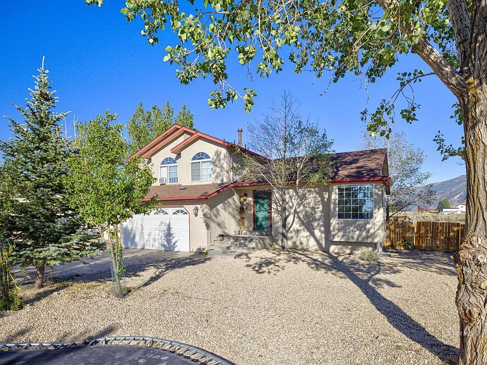 1st image of 326 Ashburn Pl