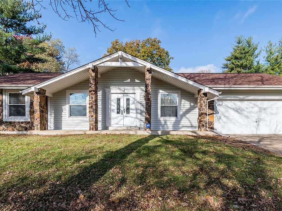 1st image of 15543 Summerridge Dr