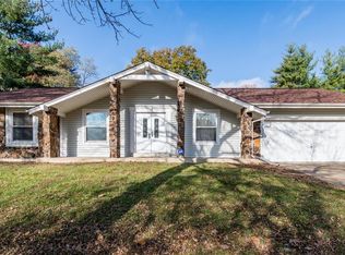 15543 Summerridge Dr, Chesterfield, MO