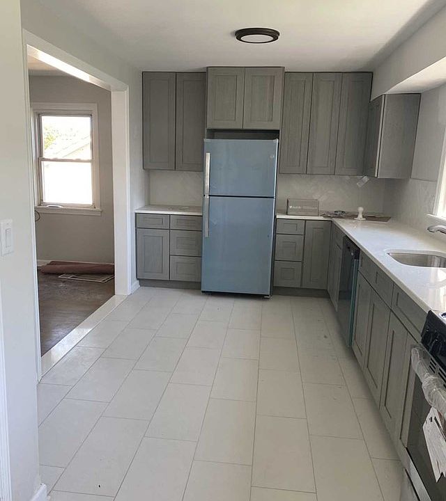 2nd image of 509 Ridgefield Ter Floor 1