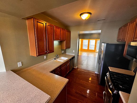 5th image of 4638 Willow Leaf Pl #1