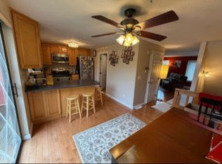 7 Rollins Ct, Merrimack, NH 03054