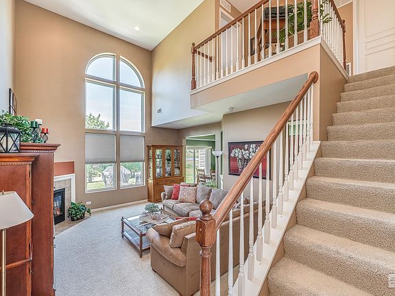 3rd image of 24960 W Gates Ln