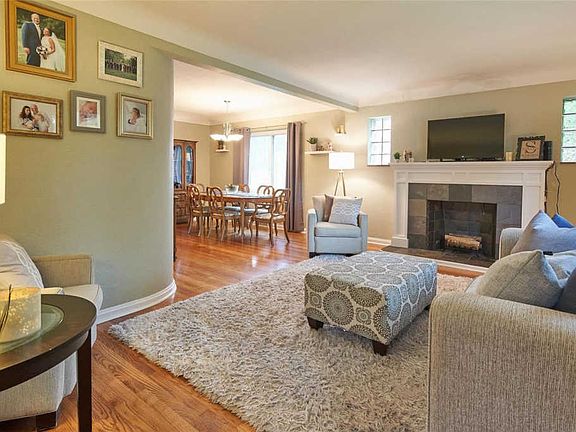 5th image of 6318 Lansdowne Ave