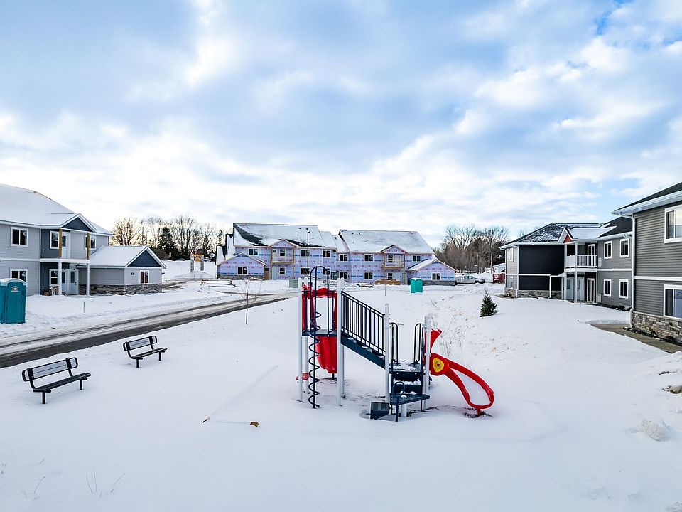 1st image of 730 Peregrine Cir #4