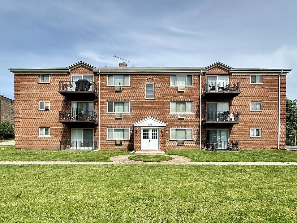 1st image of 1653 Oakwood Ave #C3