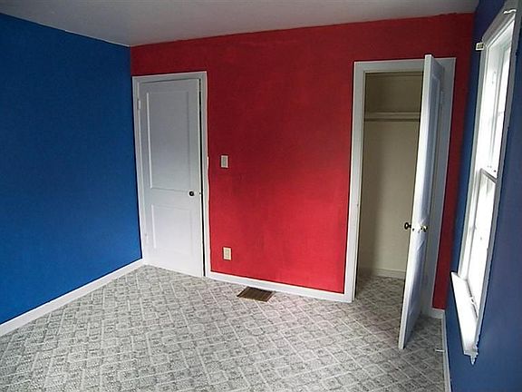 5th image of 327 N Garland Ave