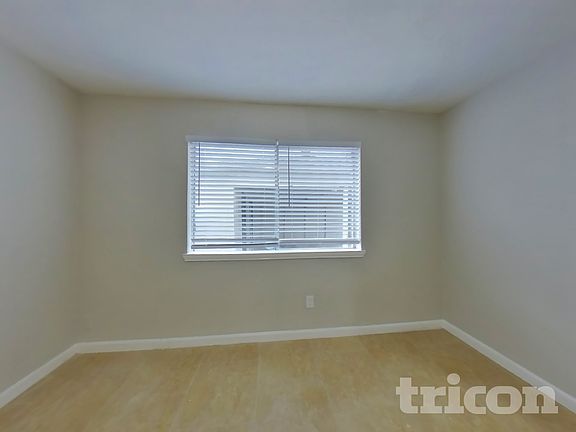 3rd image of 16006 Camino Del Sol Dr