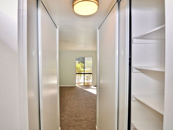 5th image of 7858 Cowles Mountain Ct Unit D10