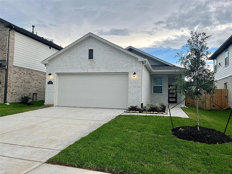 23223 Spring Genesis Ln — Photo 1