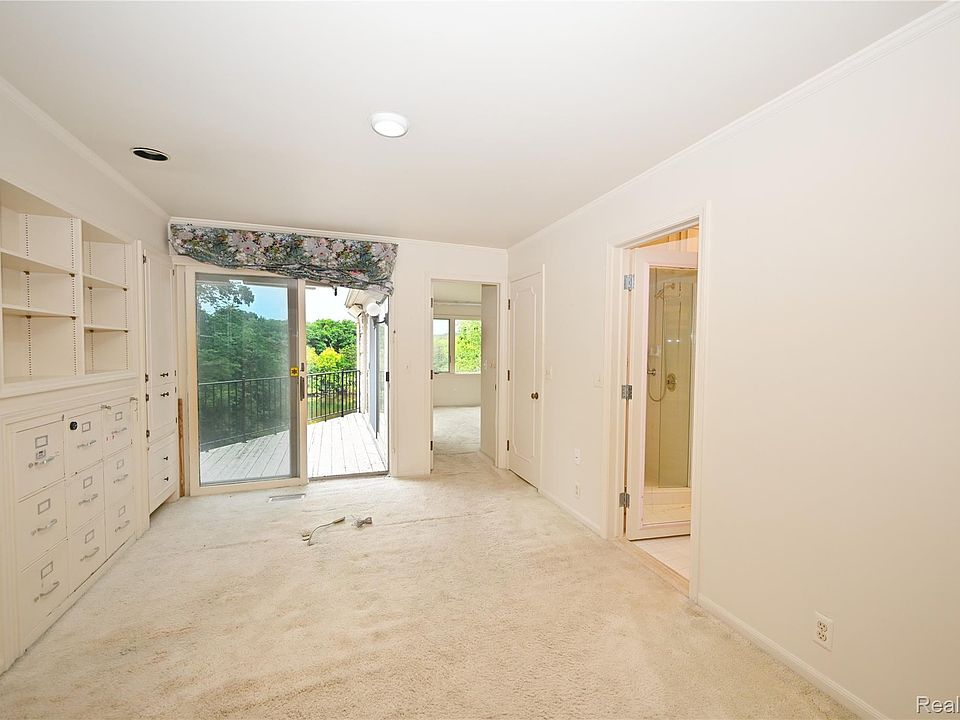 363 Lakewood Dr, photo 24