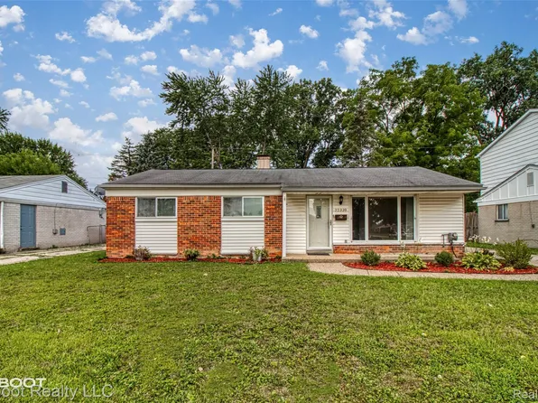 32339 Chalfonte Dr, Warren, MI 48092