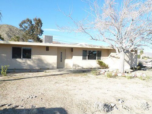 2nd image of 49020 Hibiscus Dr