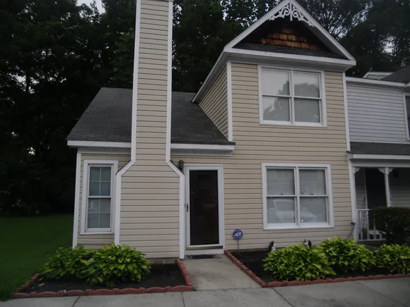 212 Susan Constant Dr, Newport News, VA 23608