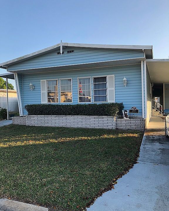 1st image of 214 48th Avenue Dr W