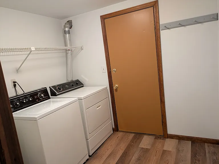 599 Echo Ct — Photo 23