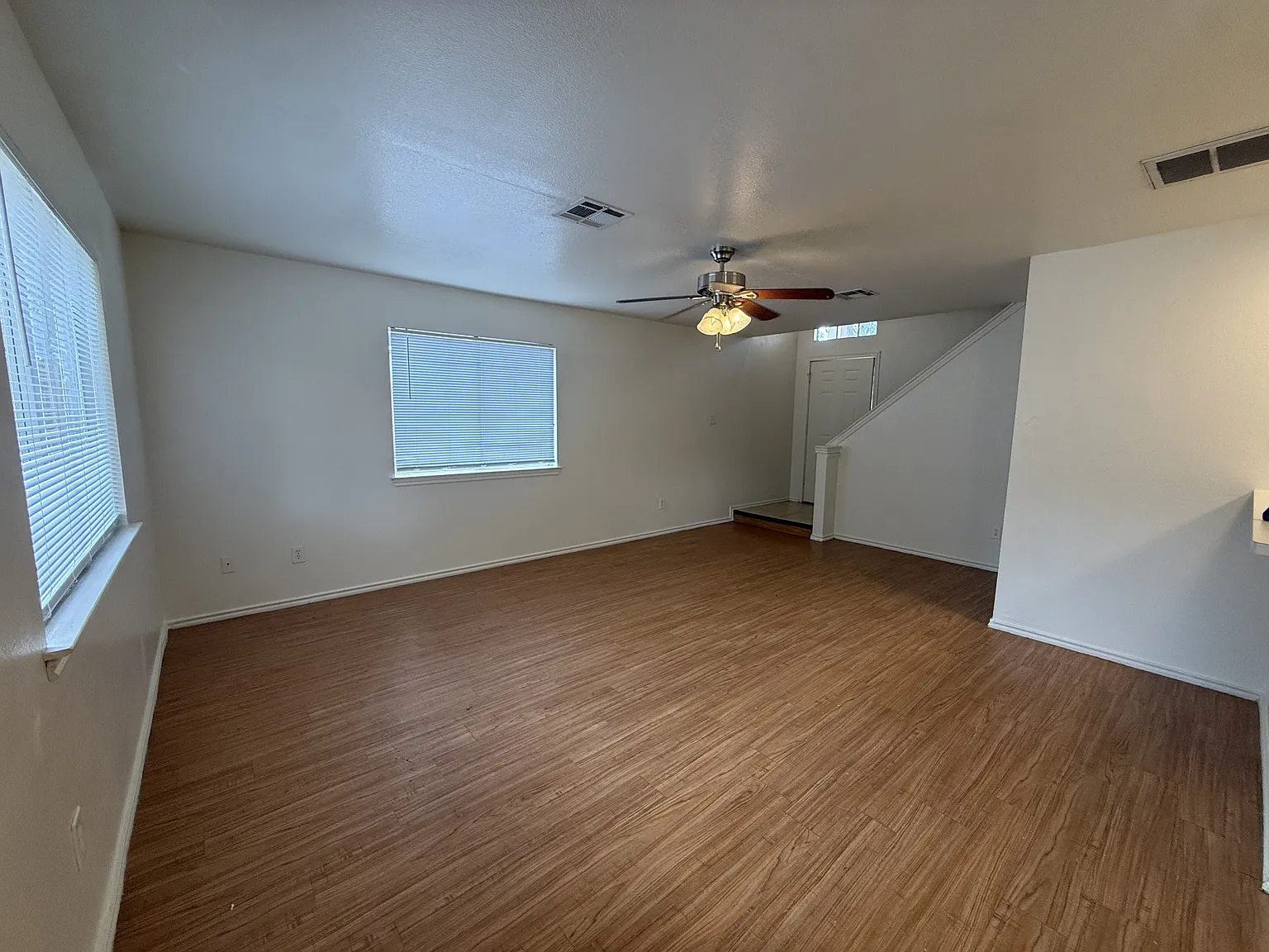 127 Cedargrove - 1 — Photo 3