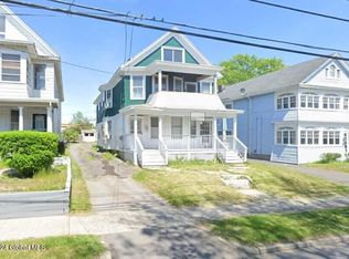 77 Kent St, Albany, NY 12206