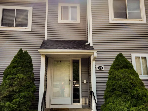 173 Stoneheights Drive #173, Waterford, CT 06385
