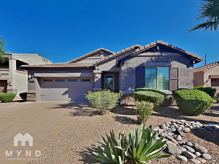 264 E Mead Dr — Photo 1