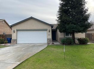 9207 Fragrant Cloud Dr, Bakersfield, CA 93311