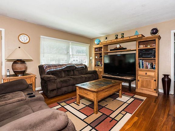 3rd image of 100 N Matanzas Blvd