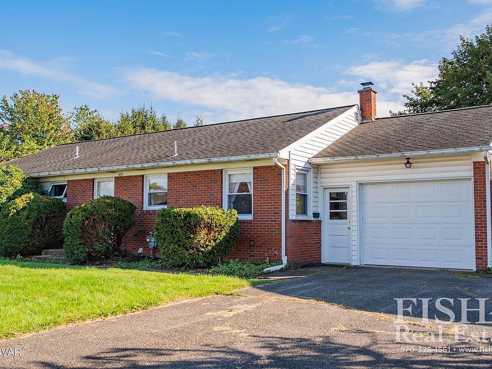 1st image of 1072 Elm St
