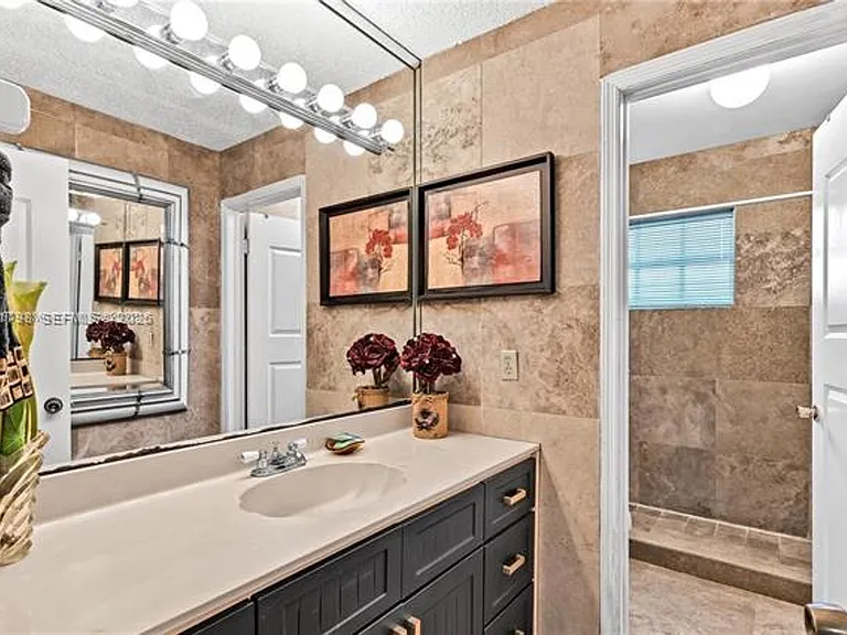 8909 SW 108th Circle Ct #8909 — Photo 17