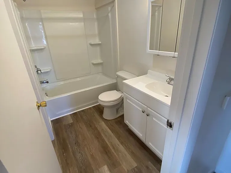 601 Manor St #603 — Photo 8