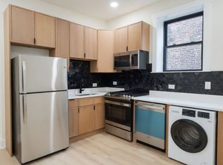 945 N Damen Ave APT 2F, Chicago, IL 60622