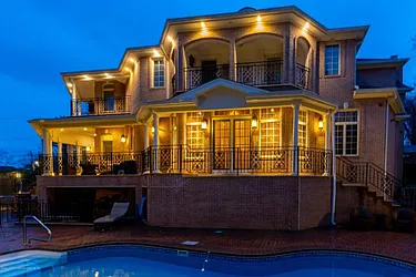 Sold by Robert DeFalco Realty