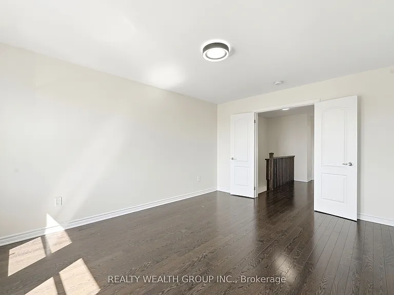 7 City Park Cir — Photo 16