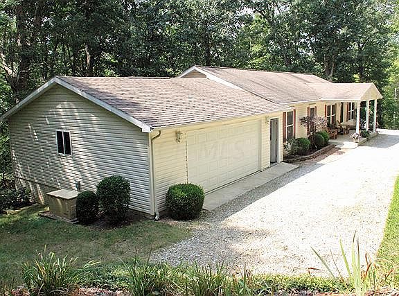 3rd image of 2093 Wolverine Ln