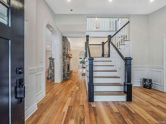 4th image of 227 Prospect Avenue