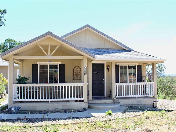 3rd image of 2321 Hartvickson Ln