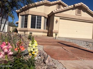 112 W Smoke Tree Rd, Gilbert, AZ 85233