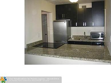 4th image of 1220 NE 3rd St APT 107