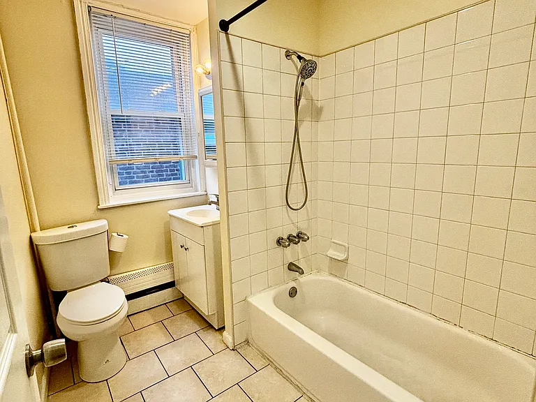 2350 E Cumberland St #2 — Photo 8