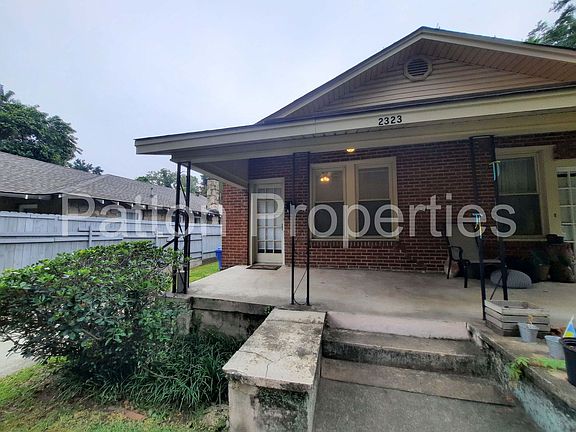 2nd image of 2323 Blossom St APT A