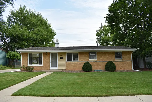 2915 Canterbury Rd Photo 1