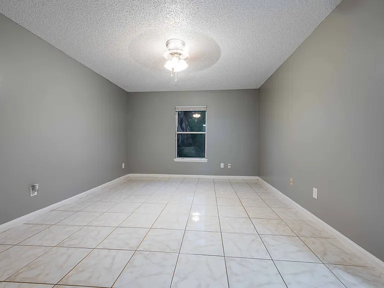 479 Charles Pinckney St — Photo 54