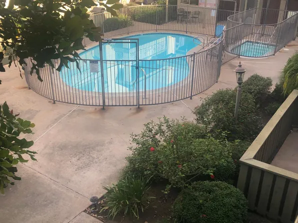 1026 E Washington Ave APT 19, El Cajon, CA 92020