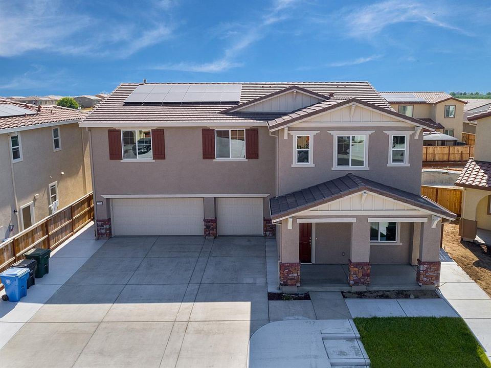 1st image of 2526 Eisenhower Pl