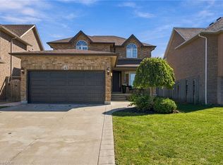 43 Spadara Dr, Hamilton, ON L9B 2K3