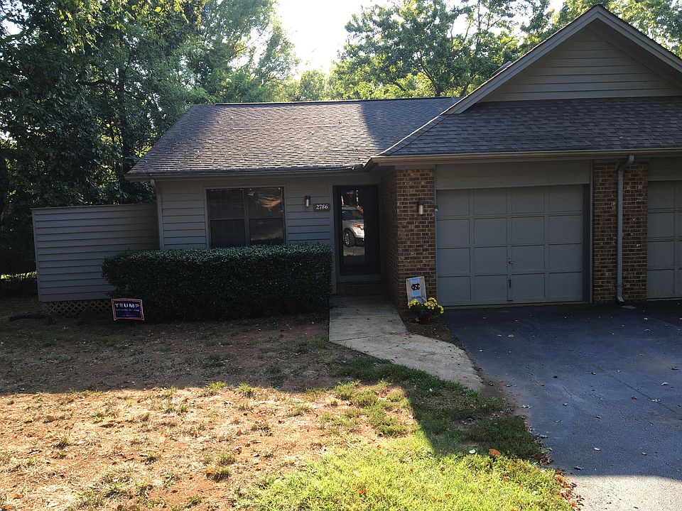 1st image of 2786 Woodridge Dr