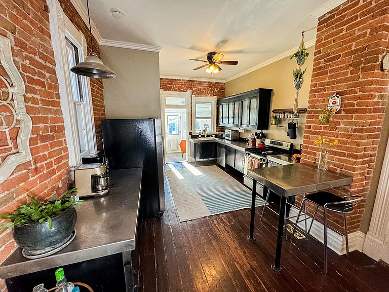120 W Maple Ave — Photo 16
