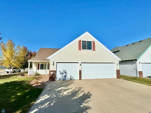 963 Homestead Ct, West Fargo, ND 58078