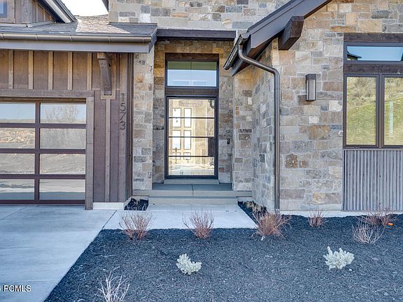 4th image of 1573 W Crystal View Ct