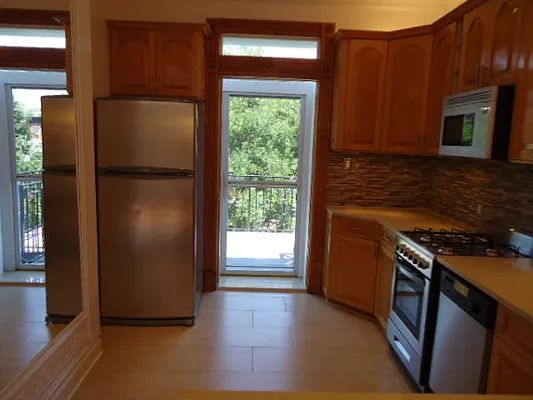 Rented by Hakeem Shahid, LREB | media 8