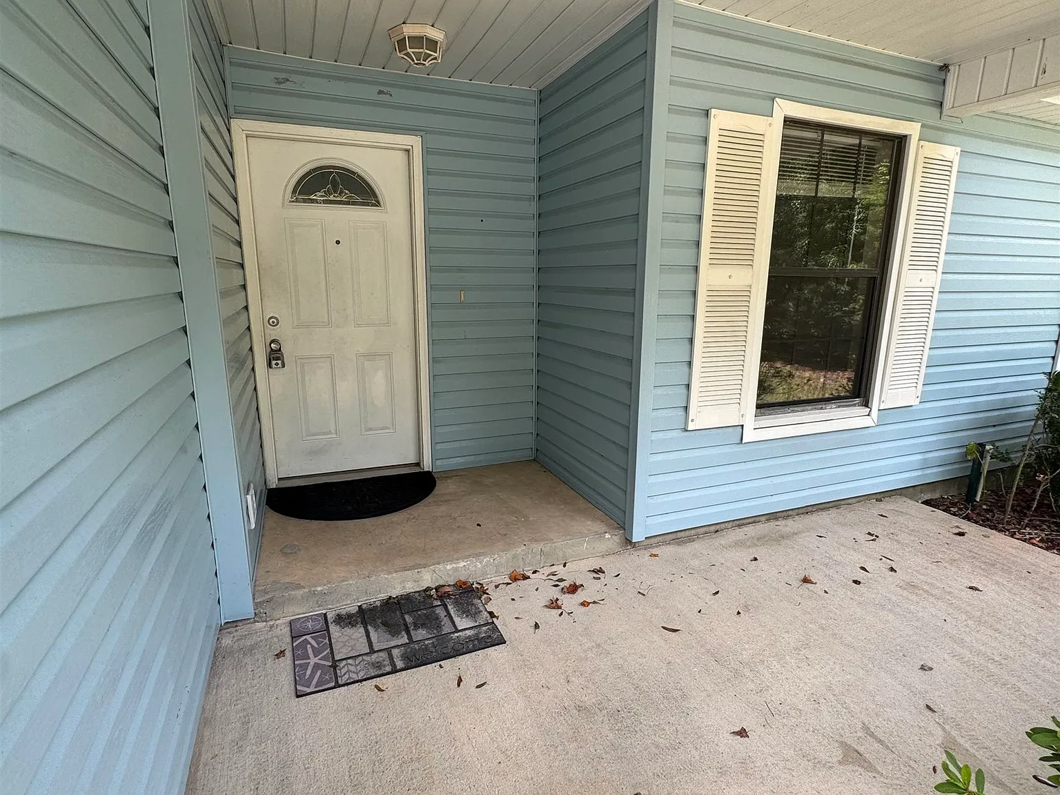 3 bed, 1162 sqft, $2,200 — Photo 2
